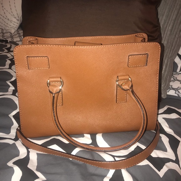 Michael Kors Hamilton Med Lock & Key Brown Leather - Picture 2 of 9